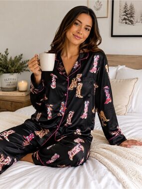 NWT Sheshow Western Cowboy Boot Satin Pajama Set Lounge Sleepwear Size M